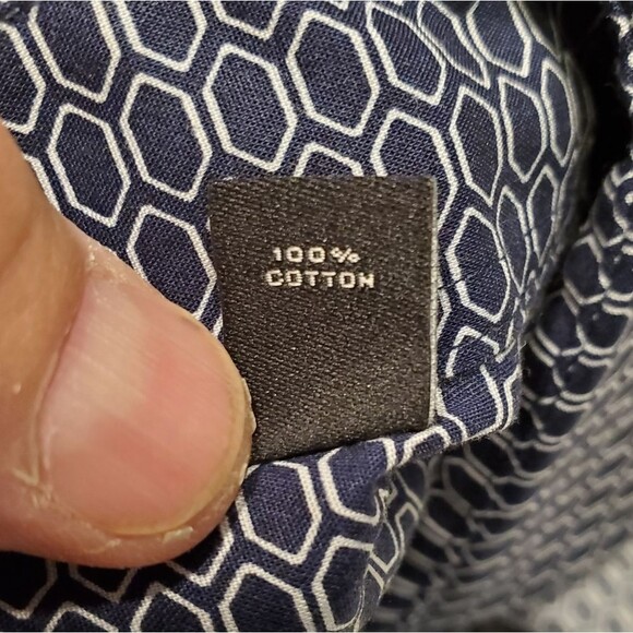 Sean John Men's Tailored Fit Dress Shirt in Size 15 1/2-32/33 Regular Fit - Picture 9 of 11